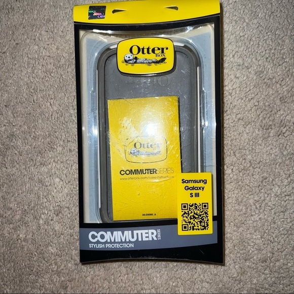 New in Package - Commuter Series white Otter Box for Samsung Galaxy SIII - Picture 1 of 4
